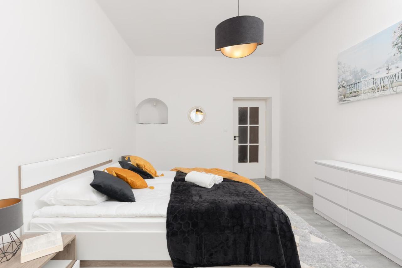 Metro Plac Wilsona Apartments Mickiewicza By Noclegi Renters Warszawa Eksteriør billede