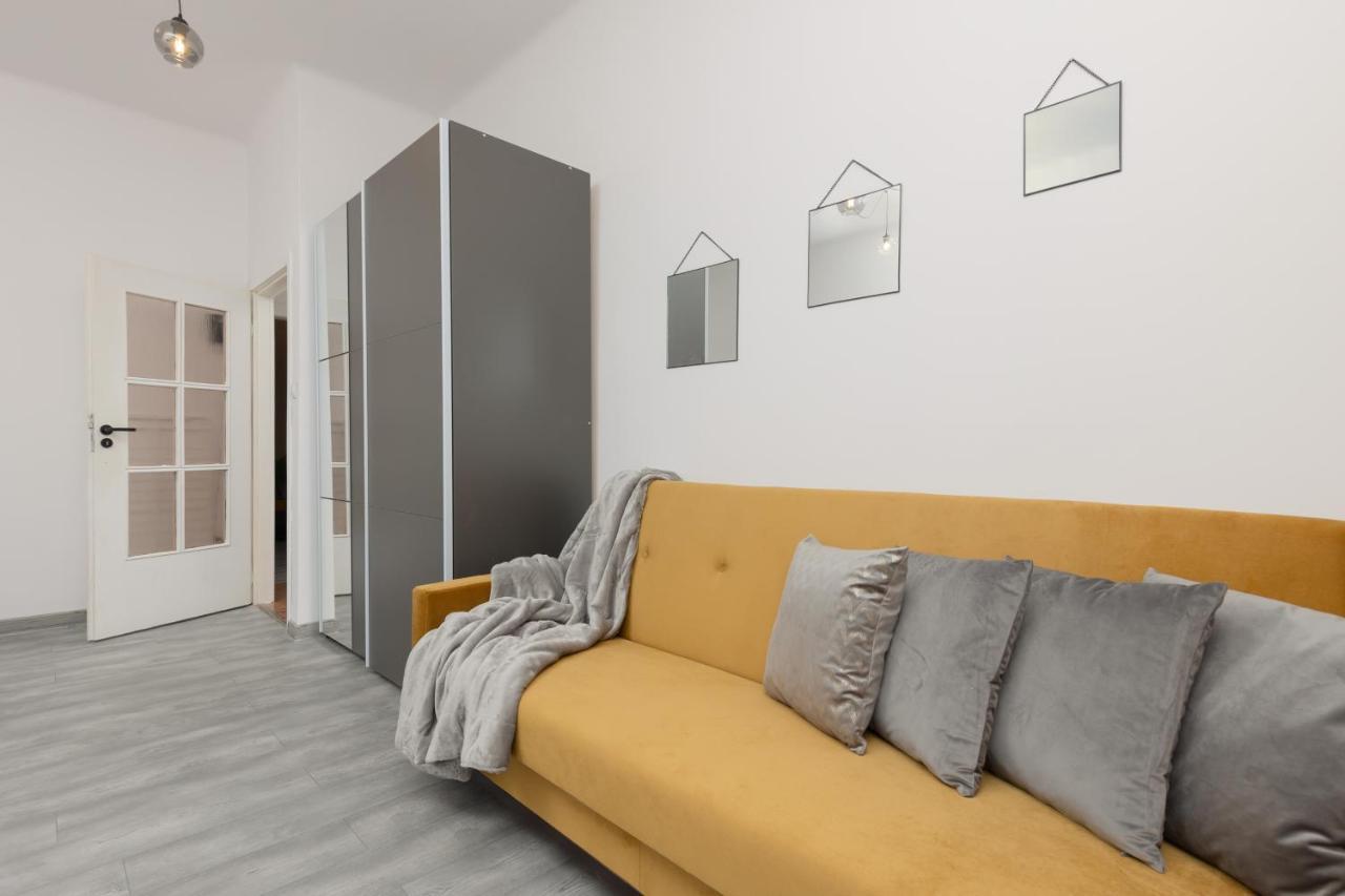 Metro Plac Wilsona Apartments Mickiewicza By Noclegi Renters Warszawa Eksteriør billede