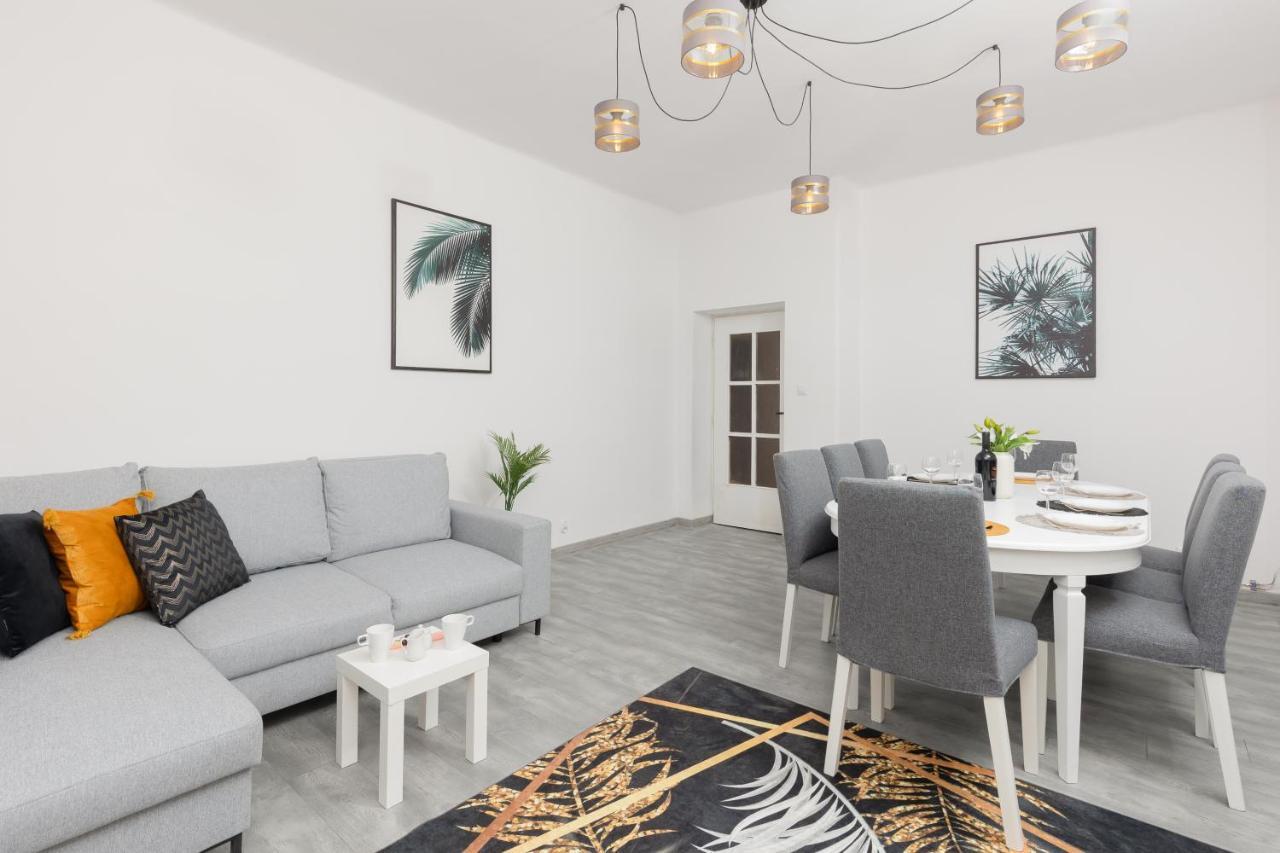 Metro Plac Wilsona Apartments Mickiewicza By Noclegi Renters Warszawa Eksteriør billede