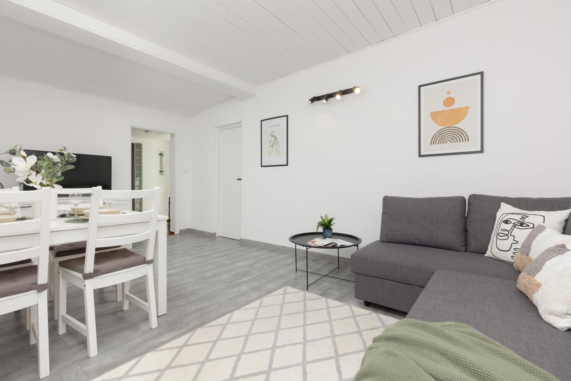 Metro Plac Wilsona Apartments Mickiewicza By Noclegi Renters Warszawa Eksteriør billede